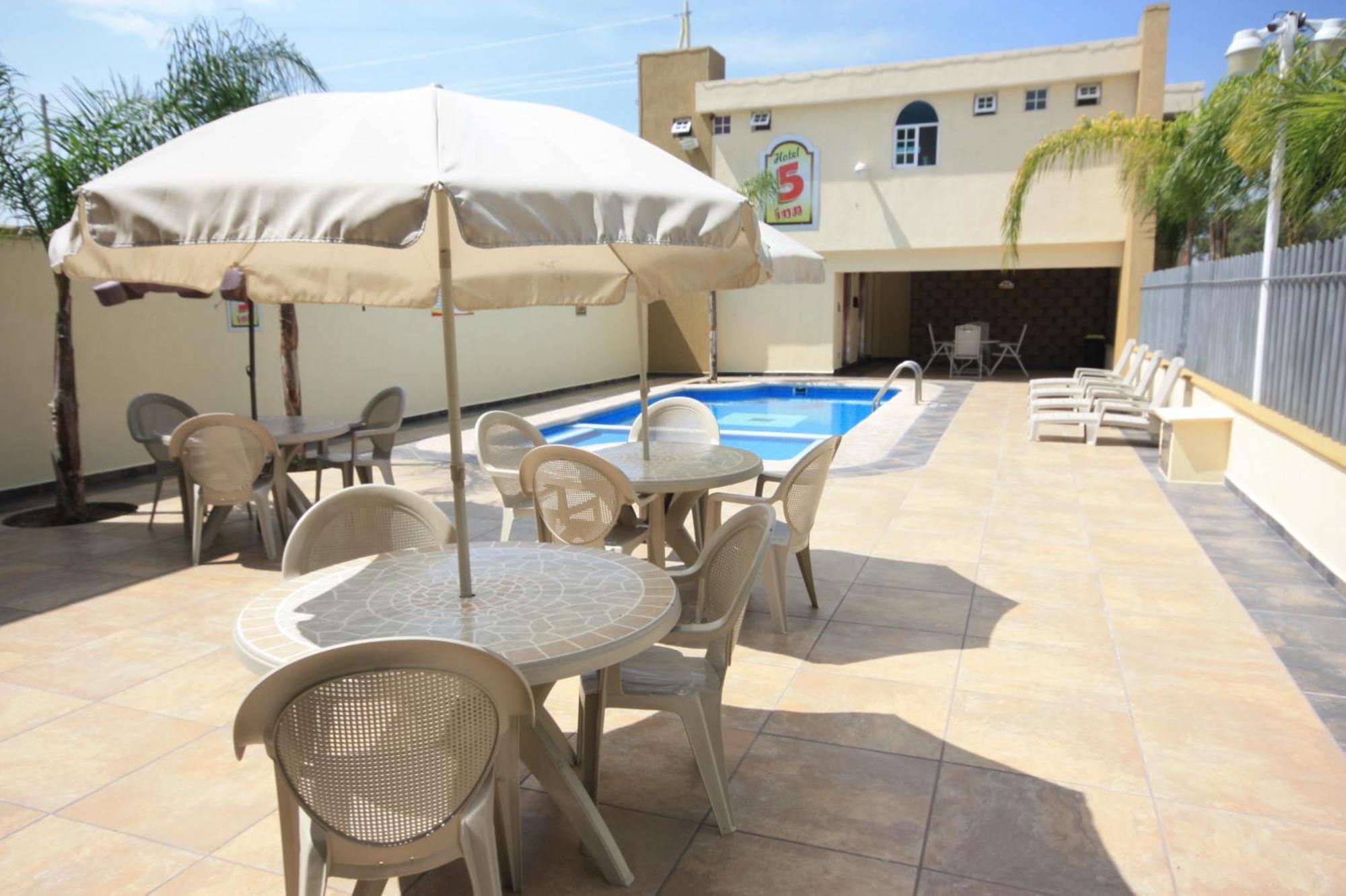 Hotel 5 Inn Silao Exterior foto